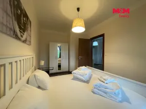 Prodej bytu 2+kk, Karlovy Vary, Chebská, 48 m2