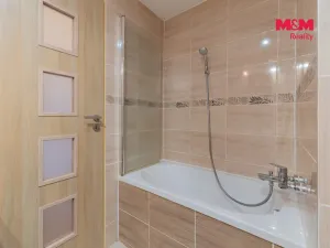 Pronájem bytu 1+kk, Loket, Sportovní, 40 m2