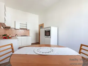 Prodej bytu 2+kk, Praha - Vokovice, Krátký lán, 42 m2