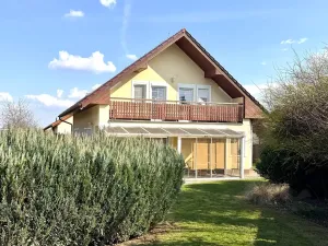 Pronájem rodinného domu, Moravany, 188 m2