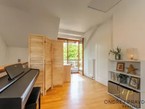 Prodej rodinného domu, Liteň, Karlštejnská, 237 m2