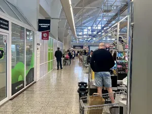 Pronájem obchodního prostoru, Karlovy Vary, 43 m2