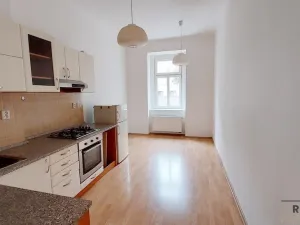 Pronájem bytu 2+1, Praha - Vršovice, 28. pluku, 70 m2