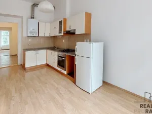 Pronájem bytu 2+1, Praha - Vršovice, 28. pluku, 70 m2