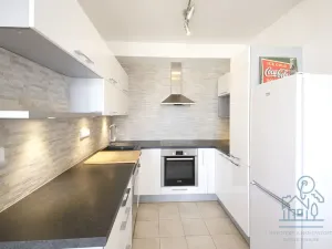 Pronájem bytu 2+kk, Praha - Holešovice, V háji, 56 m2