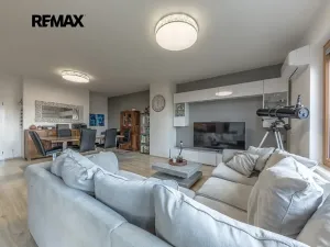 Prodej bytu 5+kk, Praha - Modřany, K Vystrkovu, 134 m2