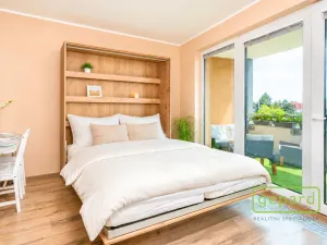 Prodej bytu 2+kk, Praha, Zimova, 55 m2