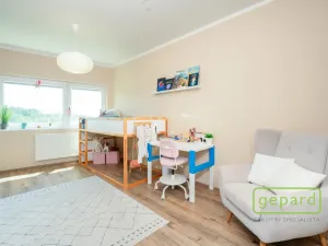 Prodej bytu 2+kk, Praha, Zimova, 55 m2