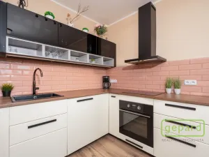 Prodej bytu 2+kk, Praha, Zimova, 63 m2