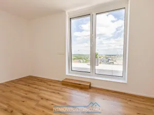 Prodej atypického bytu, Znojmo, Jarošova, 235 m2