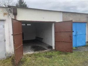 Pronájem garáže, Kolín - Kolín II, Zborovská, 19 m2