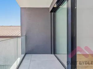 Pronájem bytu 1+kk, Praha - Modřany, Komořanská, 37 m2