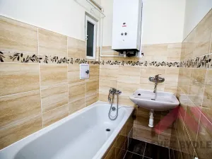 Pronájem bytu 2+1, Praha - Vršovice, Tolstého, 49 m2