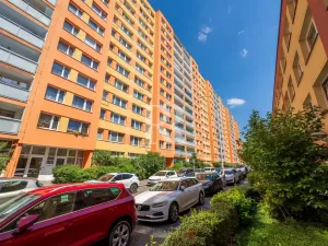 Prodej bytu 2+kk, Praha, Zelenohorská, 43 m2
