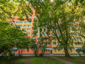 Prodej bytu 2+kk, Praha, Zelenohorská, 43 m2