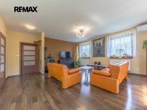 Prodej rodinného domu, Hovorčovice, Dolní, 174 m2