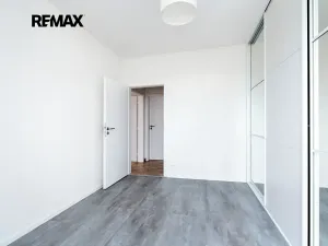 Pronájem bytu 3+kk, Zbuzany, Lomená, 72 m2