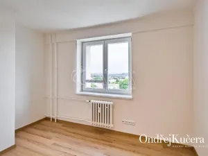 Pronájem bytu 3+kk, Praha - Břevnov, Na Petřinách, 67 m2