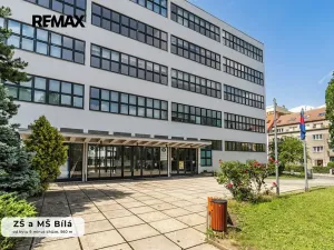 Pronájem bytu 3+kk, Praha - Dejvice, Šárecká, 76 m2