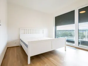Pronájem bytu 2+kk, Praha - Hloubětín, Poděbradská, 64 m2