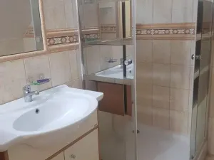Pronájem bytu 2+kk, Praha - Libeň, Na stráži, 45 m2