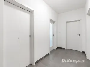 Pronájem bytu 2+kk, Praha - Modřany, Soukalova, 55 m2