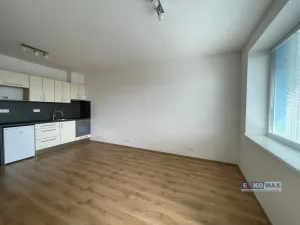 Pronájem bytu 1+kk, Břeclav, U Nemocnice, 32 m2
