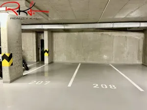 Pronájem garážového stání, Praha, Kardausova, 14 m2