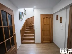 Prodej rodinného domu, Nový Bor - Janov, 219 m2