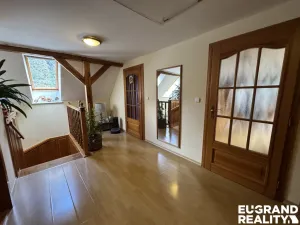 Prodej rodinného domu, Nový Bor - Janov, 219 m2