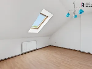 Prodej bytu 3+1, Železná, 75 m2