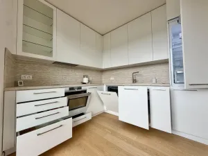 Pronájem bytu 2+kk, Praha - Smíchov, U Blaženky, 60 m2