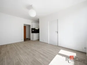 Pronájem bytu 2+kk, Hradec Králové - Pražské Předměstí, Veverkova, 32 m2