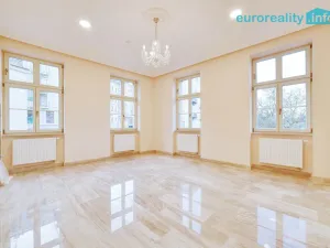 Pronájem obchodního prostoru, Karlovy Vary, Zámecký vrch, 126 m2