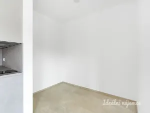 Pronájem bytu 1+kk, Praha - Smíchov, Plzeňská, 29 m2
