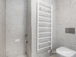 Pronájem bytu 1+kk, Praha - Smíchov, Plzeňská, 29 m2