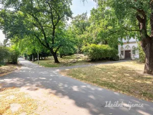 Pronájem bytu 1+kk, Praha - Smíchov, Plzeňská, 29 m2