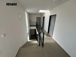 Pronájem bytu 1+kk, Beroun, Vinařská, 33 m2