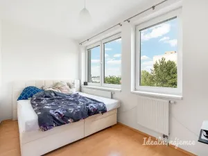 Pronájem bytu 2+kk, Praha - Modřany, Semická, 45 m2