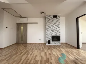 Pronájem bytu 2+kk, České Budějovice, J. Š. Baara, 57 m2