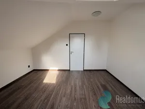 Pronájem bytu 2+kk, České Budějovice, J. Š. Baara, 57 m2