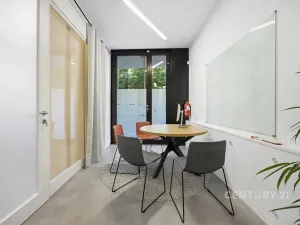 Prodej kanceláře, Praha - Smíchov, Na Zatlance, 232 m2