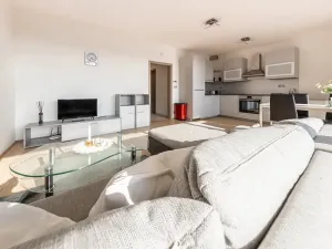 Pronájem bytu 2+kk, Praha - Holešovice, V háji, 55 m2