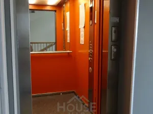 Prodej bytu 1+kk, Praha - Michle, V dolině, 43 m2