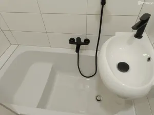 Pronájem bytu 1+kk, Brno, Zvěřinova, 13 m2