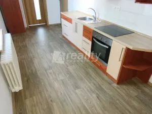 Pronájem bytu 2+1, Náměšť nad Oslavou, 65 m2
