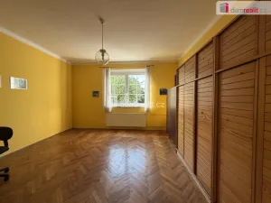 Pronájem kanceláře, Pardubice - Bílé Předměstí, Na Okrouhlíku, 290 m2