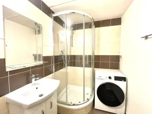 Pronájem bytu 2+kk, Praha - Řepy, Laudova, 49 m2