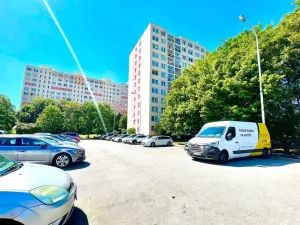 Pronájem bytu 2+kk, Praha - Řepy, Laudova, 49 m2
