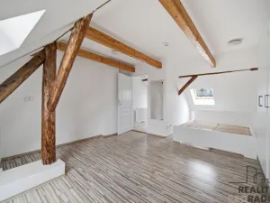 Pronájem bytu 2+1, Pardubice, Dašická, 54 m2